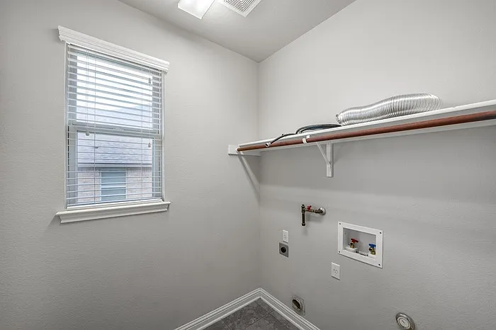 310 Bellagio Dr — Photo 18