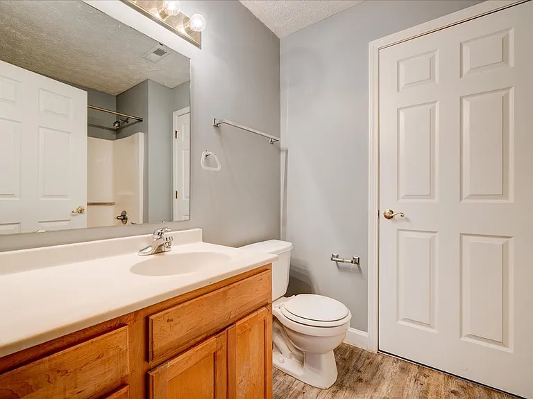Cross Lake Apartments — Photo 65