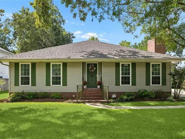 2424 Mathis St, Mandeville, LA 70448
