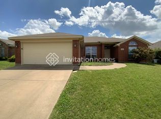 635 Ridgehill Dr, Burleson, TX 76028