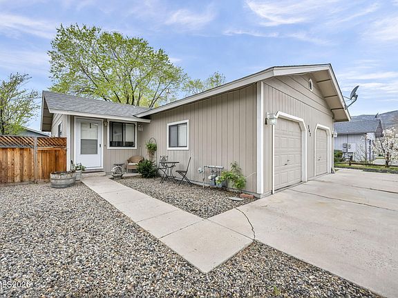 5th image of 367 Sarah Dr