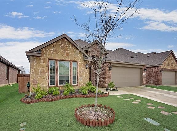 2nd image of 804 Lake Sierra Way