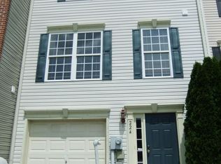 224 Country Ridge Dr, Red Lion, PA 17356