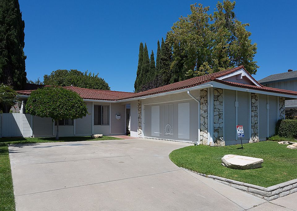 1st image of 4597 Elder Ave