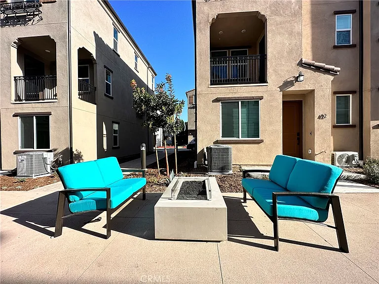 2317 W Broadway #41 — Photo 8