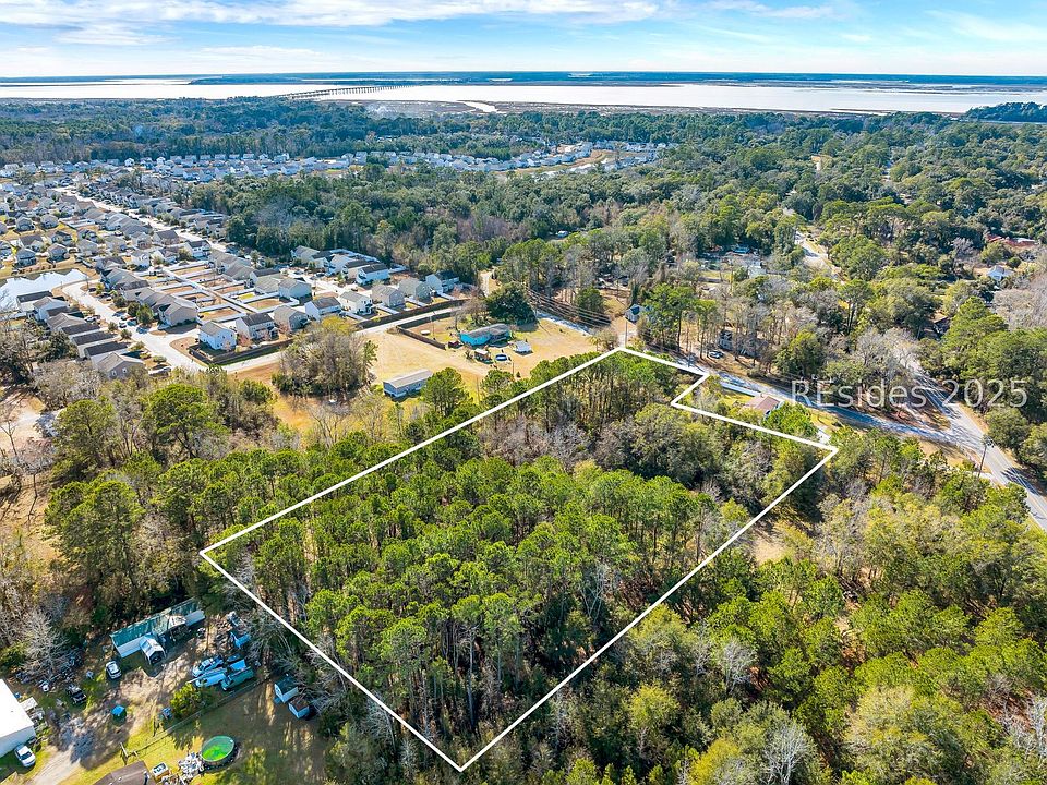 1st image of 547 Broad River Blvd