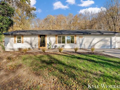 6621 W River Dr NE, Belmont, MI, 49306
