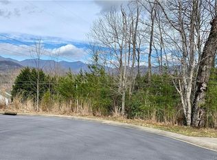 101 Cottage Settings Ln #283, Black Mountain, NC 28711