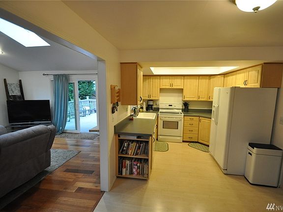 4th image of 17104 NE 106th St