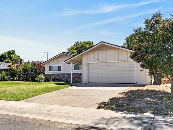 4th image of 9166 Rundelay Way