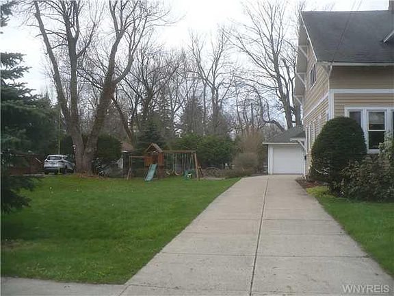 2nd image of 73 Orchard Ave