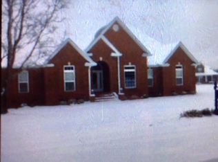 102 Garland Crest Ct N, Tullahoma, TN 37388