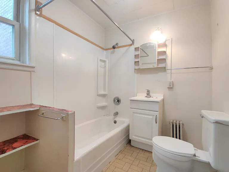 112 Pine St #2P — Photo 8