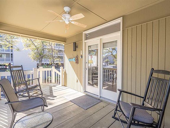 3rd image of 14 Cottage Ct.