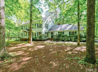 110 Oakstone Dr, Chapel Hill, NC 27514
