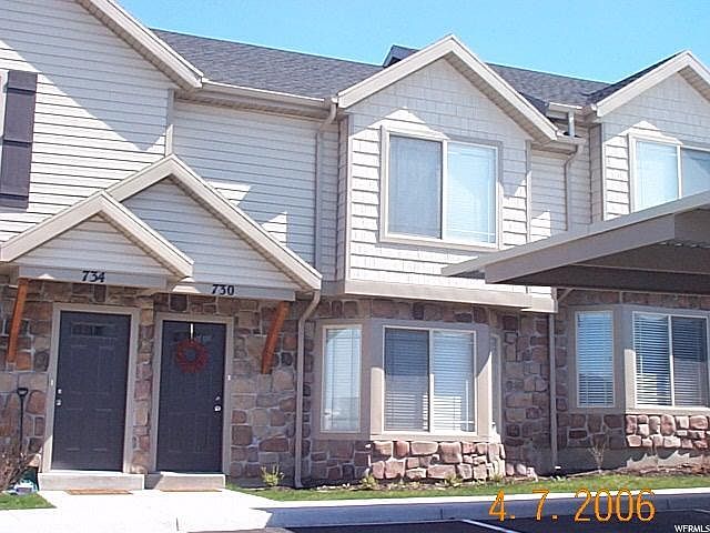 1st image of 730 N Blackhorse Dr