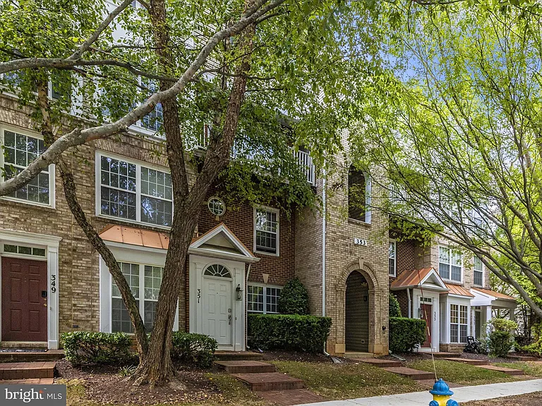 353 Fallsgrove Dr #A-51 — Photo 1
