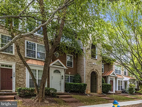 353 Fallsgrove Dr #A-51 Photo 1