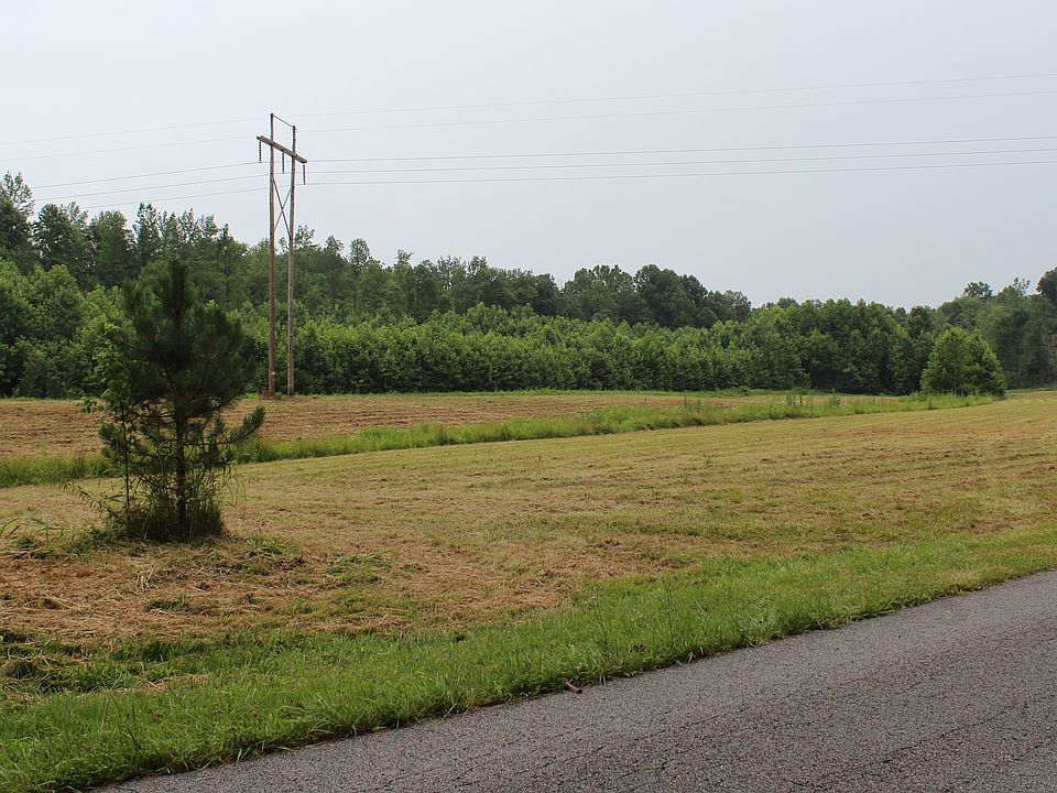 1st image of Thomas Ln
