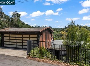 126 La Espiral, Orinda, CA 94563