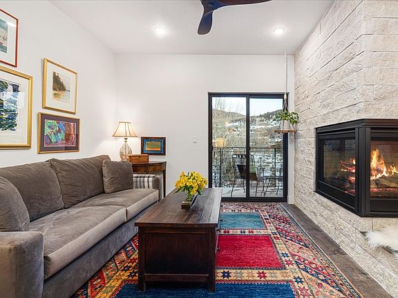 4th image of 930 Blue River Parkway UNIT 733