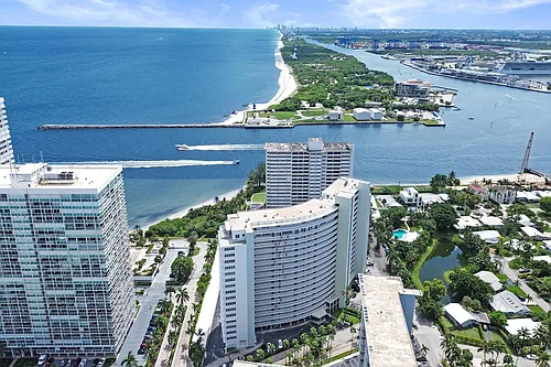 2000 S Ocean Dr Photo 1