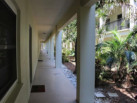 4th image of 2700 Bayshore Blvd APT 6104