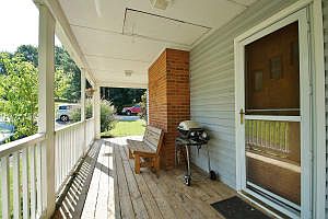 4th image of 5559 Crescent Blvd