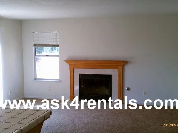 688 Sunflower Dr, Lathrop, CA 95330