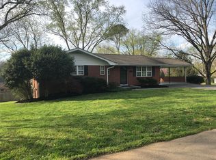 107 Hummingbird Dr, Maryville, TN 37803