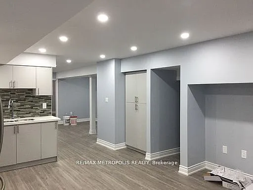 140 Shady Oaks Ave #BASEMENT — Photo 6