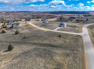 372 Bella Ct, Hudson, WI 54016