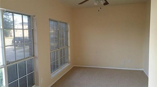 4th image of 504 Bald Cypress Dr