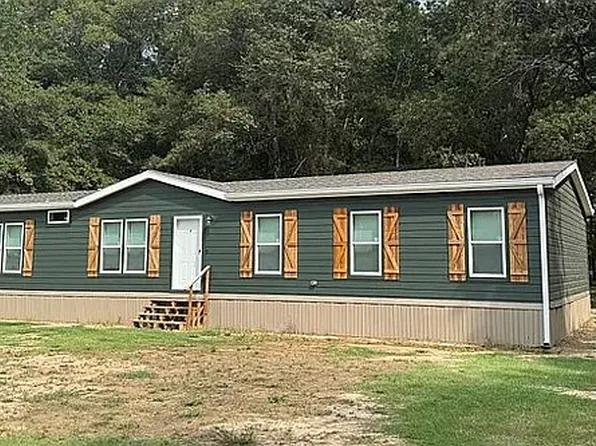 24 Candi Cane Ln, Stuttgart, AR 72160