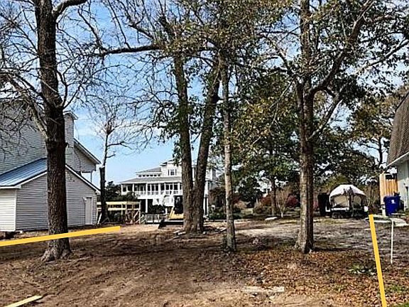 3rd image of L13 SW 24th Street