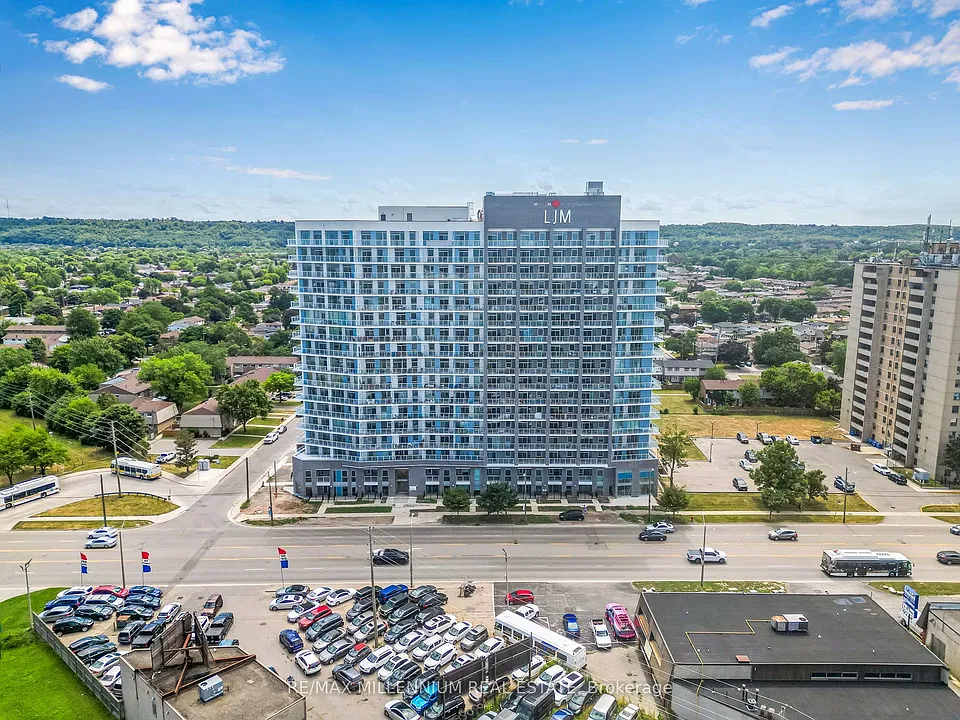 2782 Barton St E #208