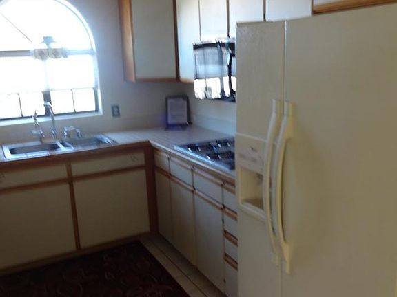 5th image of 1407 Santa Margarita St Unit H