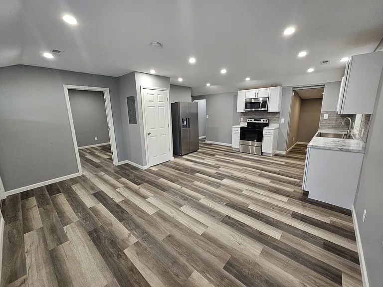 2818 S Rotherwood Ave — Photo 15