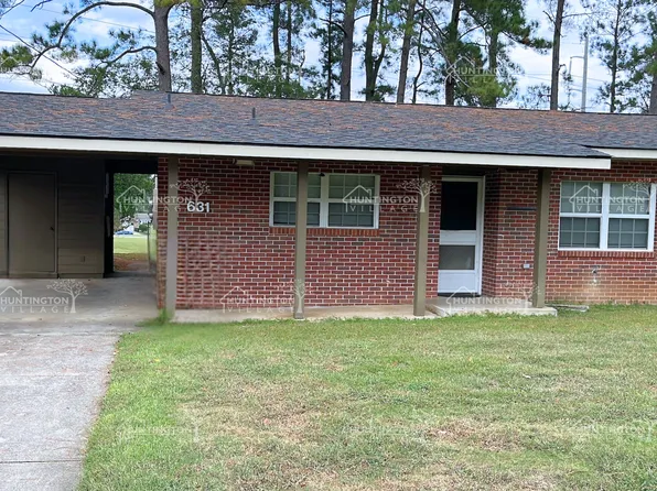 631 Randolph Ave, Warner Robins, GA 31098