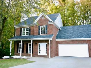 301 Lisa Ln, Acworth, GA 30102