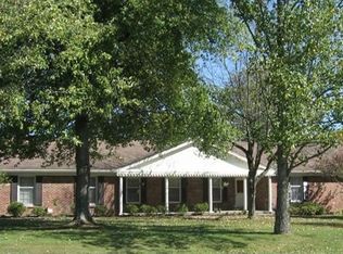 1717 Bahama Rd, Lexington, KY 40509