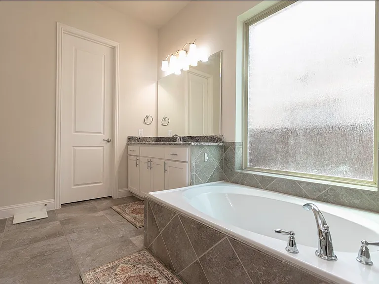 4637 Seabiscuit St — Photo 11