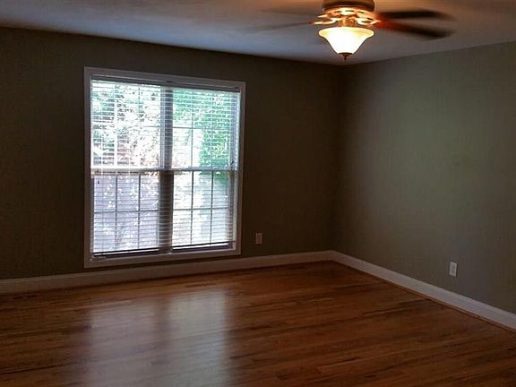 5th image of 4421 Carlton Ridge Dr
