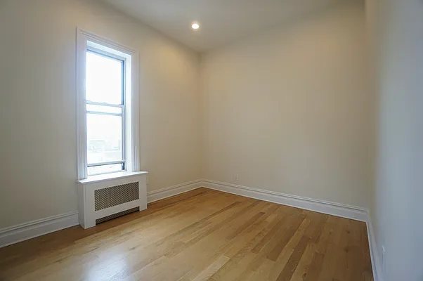 Rented by Compass | media 6