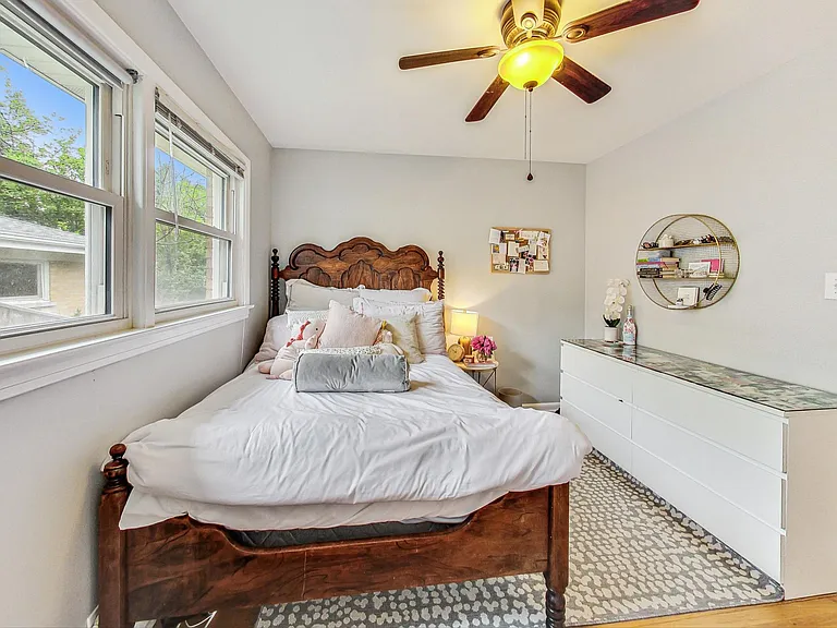 2106 Lake Ave — Photo 26