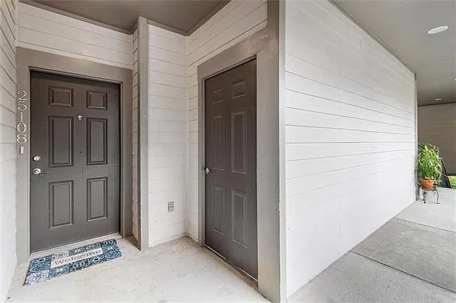 2 bed, 2.0 bath, 1211 sqft, $1,500 — Photo 1