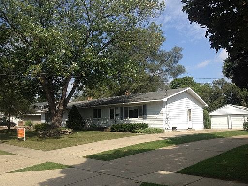 1st image of 1617 32nd St SW #1619