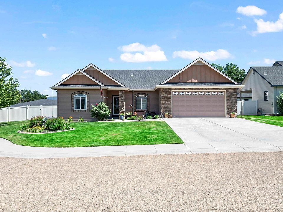 1st image of 3513 Malibu Pl