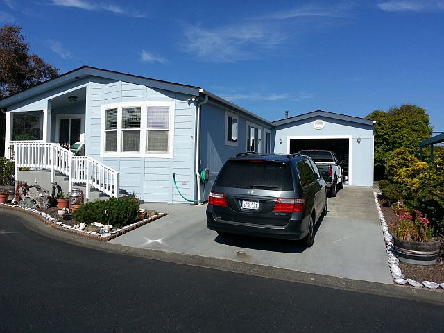 Front Right with garage