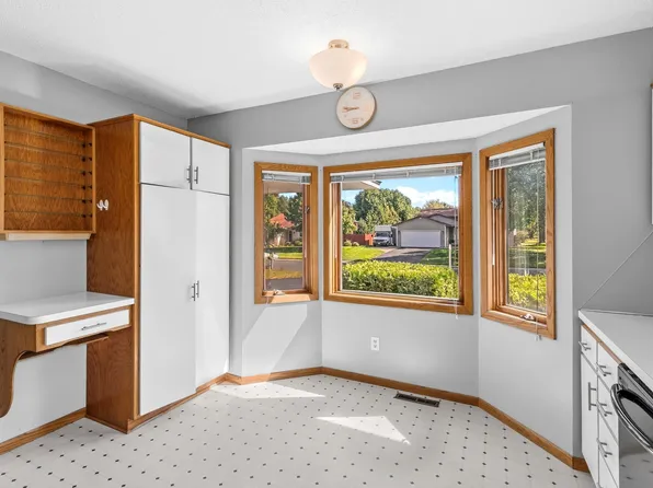 13778 Swallow St NW, Andover, MN 55304